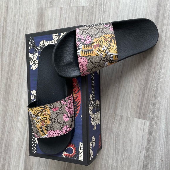 Authentic Gucci Tiger Slides - Picture 1 of 8